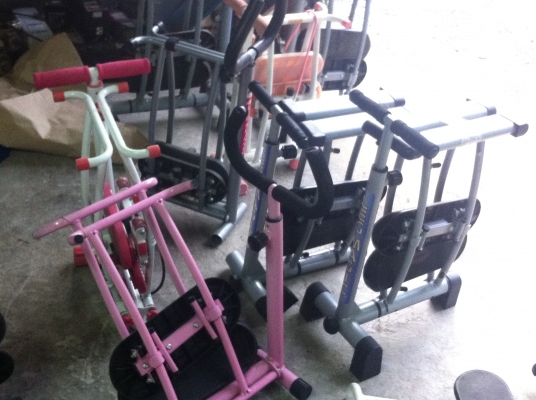 เครื่องออกกำลังกายกระชับสัดส่วน LEG MAGIC X ใช้เวลาออกกำลังไม่กี่นาที