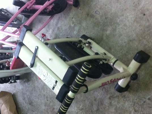 เครื่องออกกำลังกายกระชับสัดส่วน LEG MAGIC X ใช้เวลาออกกำลังไม่กี่นาที