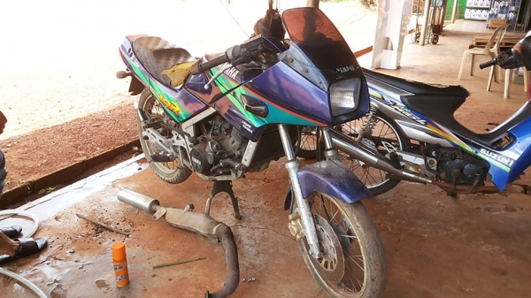 **3,500 บ.ต่อรอง/// YAMAHA VR-150 **ขาย YAMAHA-150มอ'ไซค์ 2จังหวะ อดีตตัวแรง YAMAHA VR-150 เครื่องเดิม เกียร์เดิม ดิสเบรคหน้า-หลัง ครบ เครื่องดี สตาร์ทง่าย เกียร์ดี เครื่องติดวิ่งได้ครับ ช่วงล่างดี บอดี้ ดี สีสันดี ยางดี ทั้ง2เส้น โซ่ดี เฟืองยังหนา ร