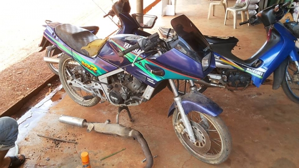 **3,500 บ.ต่อรอง/// YAMAHA VR-150 **ขาย YAMAHA-150มอ'ไซค์ 2จังหวะ อดีตตัวแรง YAMAHA VR-150 เครื่องเดิม เกียร์เดิม ดิสเบรคหน้า-หลัง ครบ เครื่องดี สตาร์ทง่าย เกียร์ดี เครื่องติดวิ่งได้ครับ ช่วงล่างดี บอดี้ ดี สีสันดี ยางดี ทั้ง2เส้น โซ่ดี เฟืองยังหนา ร