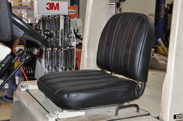 ขายรถโฟล์คลิฟท์มือสอง NISSAN รุ่น EH02 ราคา 285,000 บาทนำเข้าจากประเทศญี่ปุ่น 100\% ไม่เคยใช้งานในประเทศไทย