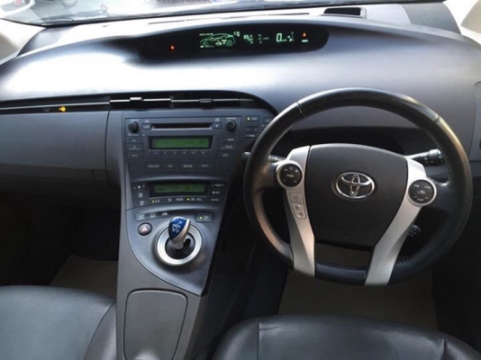TOYOTA  PRIUS 1.8 HYBRIDปี2011AT