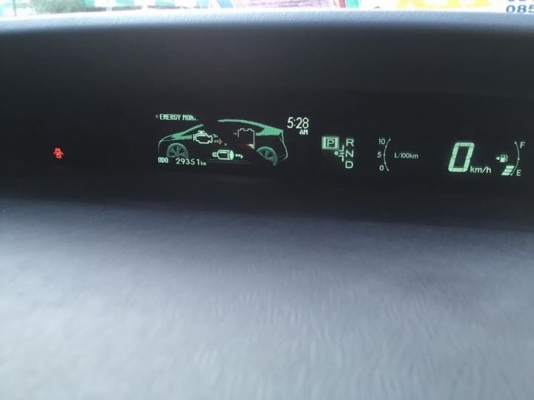 TOYOTA  PRIUS 1.8 HYBRIDปี2011AT