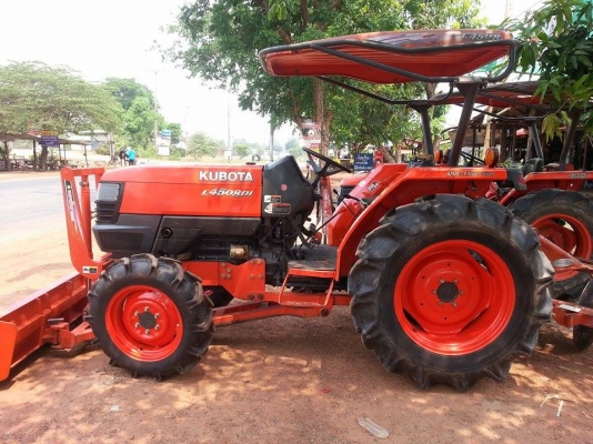 รถแทรกเตอร์มือสอง L4508DI ใบมีดดันดิน ผานพรวน รถสวยสภาพดี ราคาถูก  ต้นทุนต่ำ ที่เพชรรุ่งเรือง แทร็กเตร์ มีให้เลือกกันหลายรุ่นครับ
