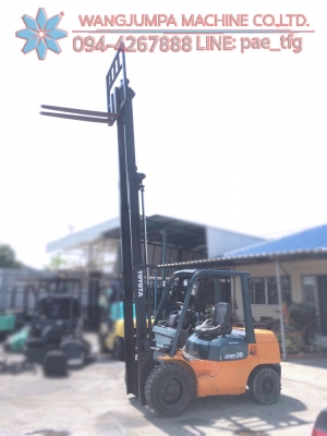 ขายรถโฟล์คลิฟ TOYOTAรุ่น7ยกได้ 3 ตันสูง 4.5 เมตร เสาเข้าตู้3ท่อน ดีเซล ขาย 380,000 บาท 094-4267888 จะเด็ด