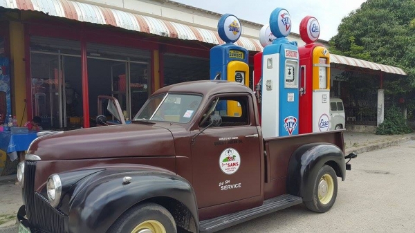 ขายหรือแลก Studbreaker 1947 คันเดียวในเมืองไทย