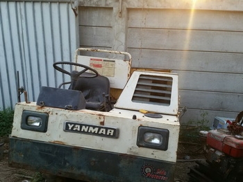 วันนี้เราจัดรูปมาให้ชมครับ รถดั๊มเปอร์ บรรทุกล้อยาง แบบเอวอ่อน ขับเคลื่อน 6 ล้อ ยี่ห้อ YANMAR: 10DW ดีเซล 3 สูบ วันนี้เราจัดรูปมาให้ชมครับ รถดั๊มเปอร์ บรรทุกล้อยาง แบบเอวอ่อน ขับเคลื่อน 6 ล้อ ยี่ห้อ YANMAR: 10DW ดีเซล 3 สูบ