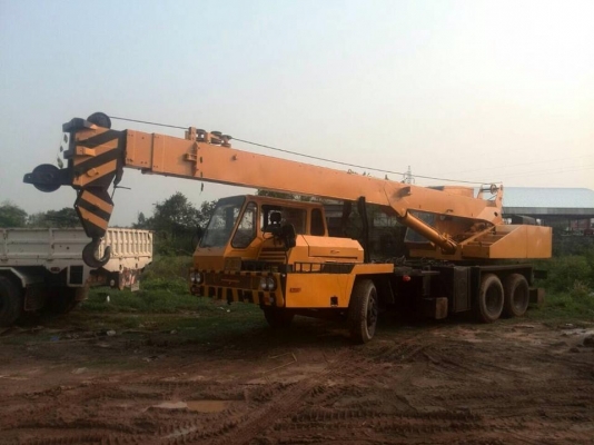 ให้เช่าเครน 8 ตัน 20 ตัน 25 ตัน 30 ตัน 55 ตัน  75 ตัน