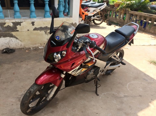 Cbr150 เล่มพร้อมชุดโอน เครื่องดี เงียบๆ ราคา 17,900บาท (งดต่อ) ด่วนๆเลยคับ