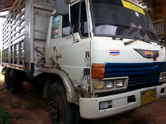 ขายสิบล้อ1เพลา HINO เครื่องHO7D 195แรง พ.เพาเวอร์ เบรกทิฟฟี่ ภายในสวย สภาพพร้อมใช้งาน เอกสารพร้อมโอน สนใจโทร 090-8588220คุณนะ 093-3258446คุณบิว ID:narong498 หรือเข้าดูสินค้าอื่นๆได้ที่ www.truck.in.th/498 หรือเพจFacebook ณรงค์ ซื้อขายรถมือสอง (เว็บไซต์ส่ว