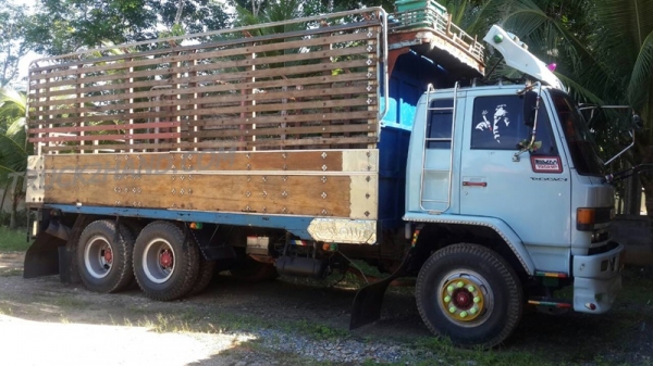 รถ 10 ล้อ ISUZU ROCKY 195 แรงม้า หัวยกได้ รถ 10 ล้อ ISUZU ROCKY 195 แรงม้า หัวยกได้