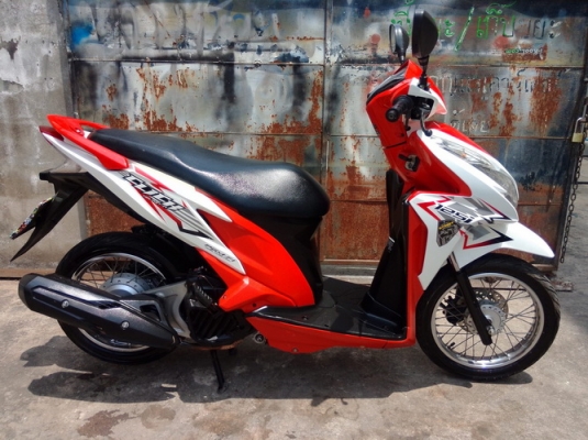 Honda Click 125i ลายstreet รถปี56 หัวฉีดประหยัดน้ำมัน สวยๆวิ๊งๆราคาถูกครับ
