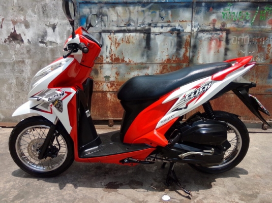 Honda Click 125i ลายstreet รถปี56 หัวฉีดประหยัดน้ำมัน สวยๆวิ๊งๆราคาถูกครับ