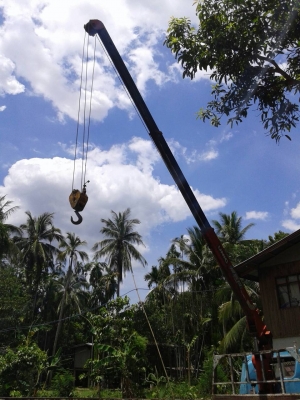 ขายด่วนหกล้อISUZU ติดเครนUNIC2.5ตันราคาเบาๆโทร0843923995