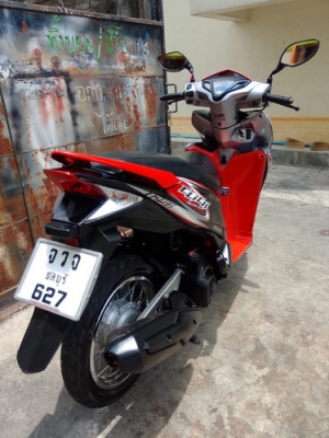 Honda Click 125i ลายstreet หัวฉีดประหยัดน้ำมัน สวยๆวิ๊งราคาถูกครับ Honda Click 125i ลายstreet หัวฉีดประหยัดน้ำมัน สวยๆวิ๊งราคาถูกครับ