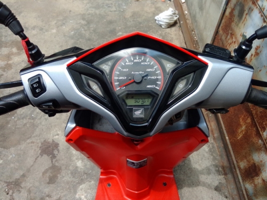 Honda Click 125i ลายstreet หัวฉีดประหยัดน้ำมัน สวยๆวิ๊งราคาถูกครับ Honda Click 125i ลายstreet หัวฉีดประหยัดน้ำมัน สวยๆวิ๊งราคาถูกครับ