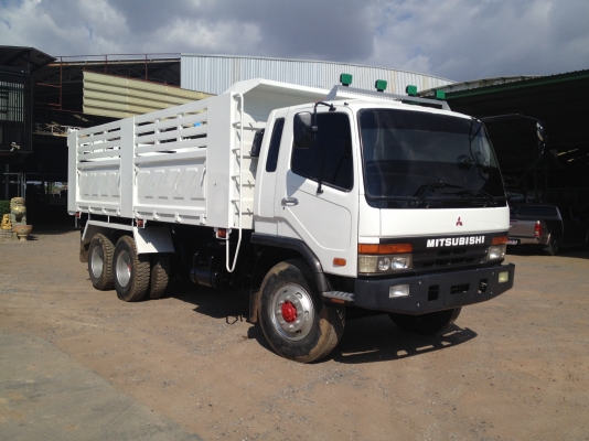 ขายไม่แพง FUSO เครื่อง 6D16 260 2 เพลา แรงม้าเทอร์โบ กระบะยาว 6 เมตร สูง 1.50 เมตร กว้าง 2.50 เมตร  พร้อมเล่มพร้อมทะเบียน หารถวิ่งงานราคาไม่แพง รีบเลยค่ะ