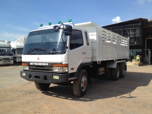 ขายไม่แพง FUSO เครื่อง 6D16 260 2 เพลา แรงม้าเทอร์โบ กระบะยาว 6 เมตร สูง 1.50 เมตร กว้าง 2.50 เมตร  พร้อมเล่มพร้อมทะเบียน หารถวิ่งงานราคาไม่แพง รีบเลยค่ะ