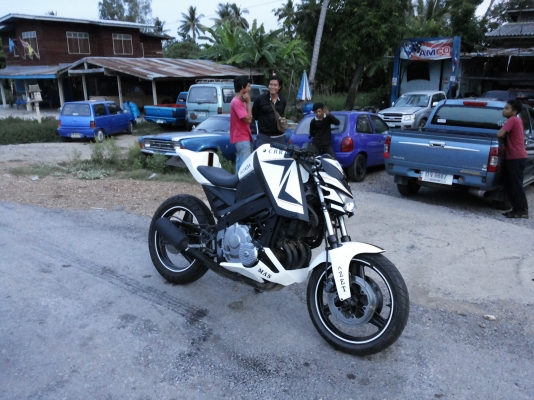 ขาย cbr 400cc แต่งเทพ มีคลิป 65000 ขาย cbr 400cc แต่งเทพ มีคลิป 65000