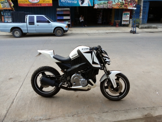 ขาย cbr 400cc แต่งเทพ มีคลิป 65000 ขาย cbr 400cc แต่งเทพ มีคลิป 65000