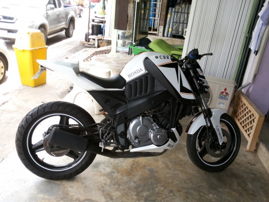 ขาย cbr 400cc แต่งเทพ มีคลิป 65000 ขาย cbr 400cc แต่งเทพ มีคลิป 65000