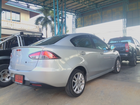Mazda 2 elegant รถบ้านป้ายแดง