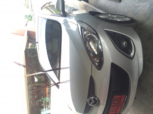 Mazda 2 elegant รถบ้านป้ายแดง