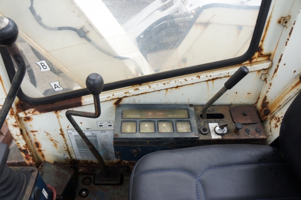 ขายรถขุด KOMUTSU PC50UU-1 สวยๆ เดิมๆจากญี่ปุ่นพร้อมลายหัวแย๊ก ขายรถขุด KOMUTSU PC50UU-1 สวยๆ เดิมๆจากญี่ปุ่นพร้อมลายหัวแย๊ก