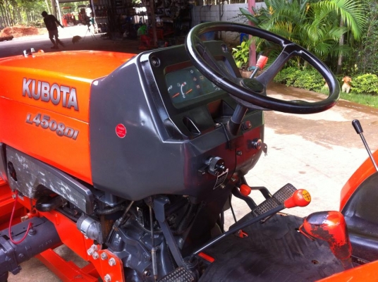 ขายรถไถKubota L4508DI (4WD) พร้อมใบมีดหน้าและผานพรวนช้าง รถพร้อมใช้งาน