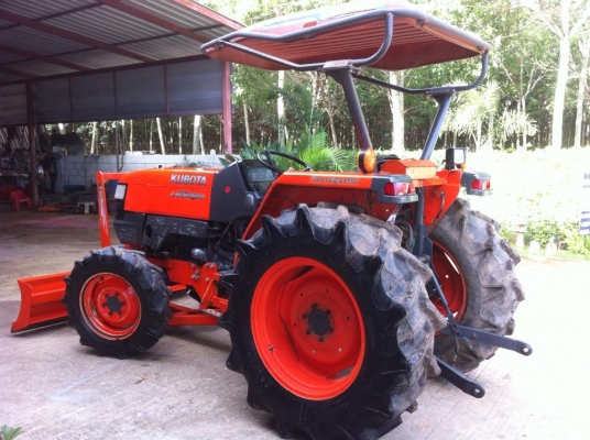 ขายรถไถKubota L4508DI (4WD) พร้อมใบมีดหน้าและผานพรวนช้าง รถพร้อมใช้งาน ขายรถไถKubota L4508DI (4WD) พร้อมใบมีดหน้าและผานพรวนช้าง รถพร้อมใช้งาน