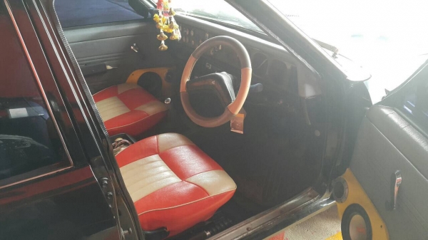 โฮลเด้น รุ่น โทราน่า