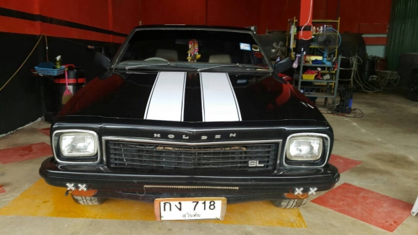 โฮลเด้น รุ่น โทราน่า