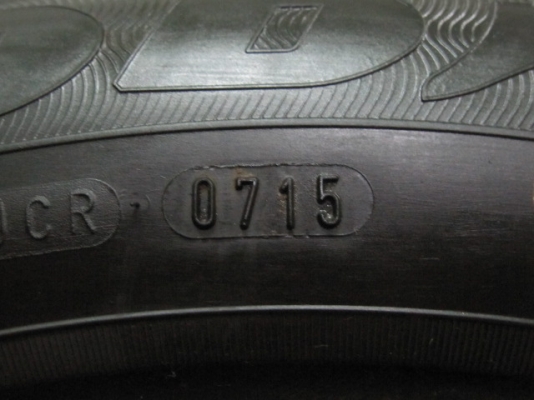 ขายยางติดรถป้ายแดง City Jazz ขอบ 15 ขนาด 175 65R 15 ยางผลิตปี 15 สภาพใหม่มากๆ