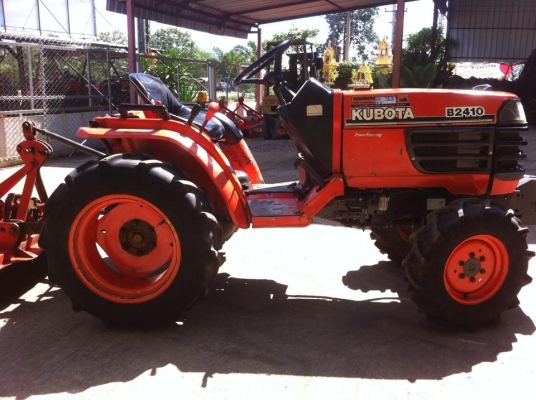 ขายรถไถ Kubota B2410 พร้อมเครื่องตัดหญ้า รถไร่ สีเดิมพร้อมใช้งาน ขายรถไถ Kubota B2410 พร้อมเครื่องตัดหญ้า รถไร่ สีเดิมพร้อมใช้งาน