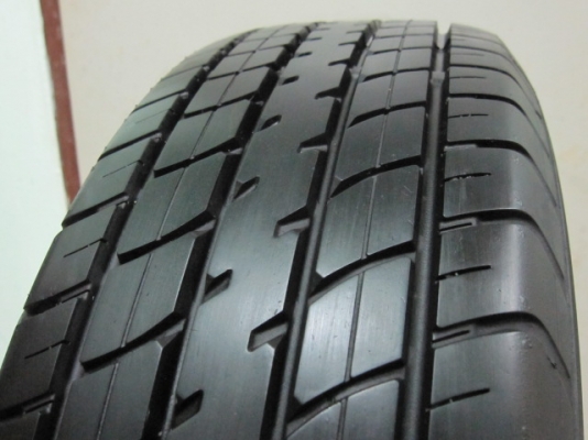 ขายยาง Dunlop ขอบ 15 ขนาด 185 60R 15 ราคาถูกๆ สภาพน้องๆป้ายแดง