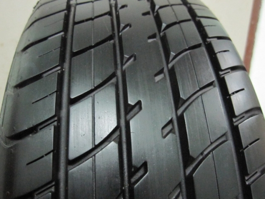 ขายยาง Dunlop ขอบ 15 ขนาด 185 60R 15 ราคาถูกๆ สภาพน้องๆป้ายแดง
