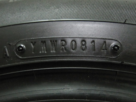 ขายยาง Dunlop ขอบ 15 ขนาด 185 60R 15 ราคาถูกๆ สภาพน้องๆป้ายแดง