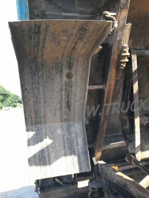 รถบรรทุก 6 ล้อดัมพ์ ISUZU NKR  100 แรงม้า  ปีจดทะเบียน 2538