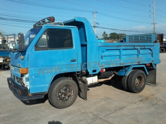 รถบรรทุก 6 ล้อดัมพ์ ISUZU NKR  100 แรงม้า  ปีจดทะเบียน 2538