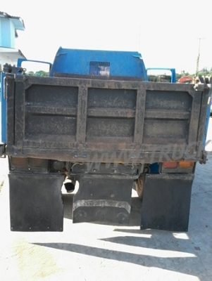 รถบรรทุก 6 ล้อดัมพ์ ISUZU NKR  100 แรงม้า  ปีจดทะเบียน 2538