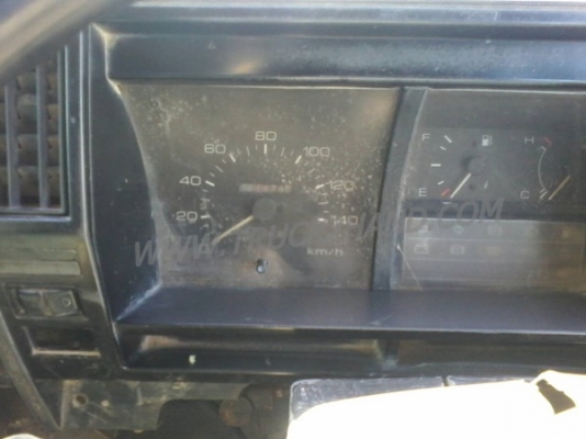 รถบรรทุก 6 ล้อดัมพ์ ISUZU NKR  100 แรงม้า  ปีจดทะเบียน 2538