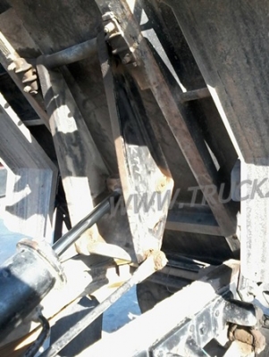 รถบรรทุก 6 ล้อดัมพ์ ISUZU NKR  100 แรงม้า  ปีจดทะเบียน 2538