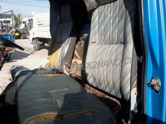 รถบรรทุก 6 ล้อดัมพ์ ISUZU NKR  100 แรงม้า  ปีจดทะเบียน 2538