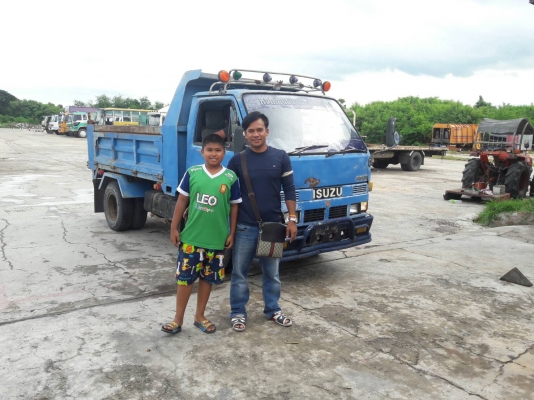 รถบรรทุก 6 ล้อดัมพ์ ISUZU NKR  100 แรงม้า  ปีจดทะเบียน 2538