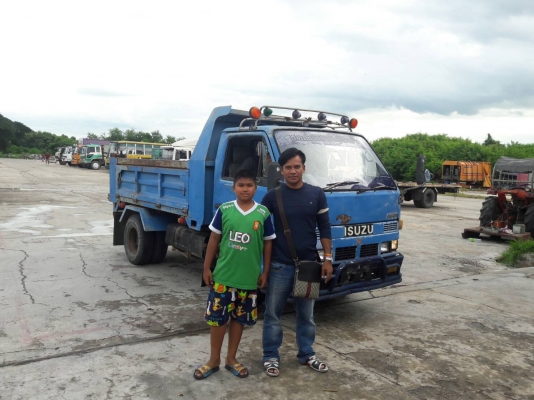 รถบรรทุก 6 ล้อดัมพ์ ISUZU NKR  100 แรงม้า  ปีจดทะเบียน 2538