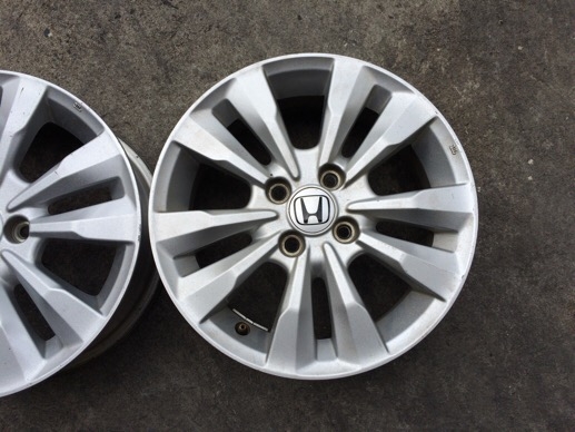 ขายล้อแม็กฮอนด้าซิตี้ ลาย 10 ก้าน ขอบ 15