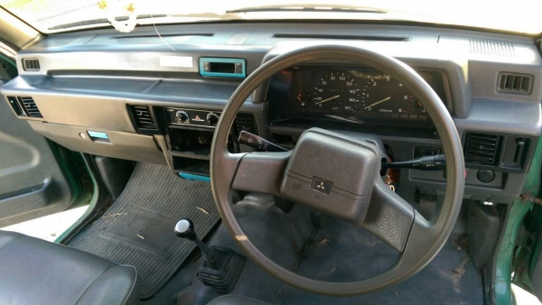 มิตซู L200 ตอนเดียว