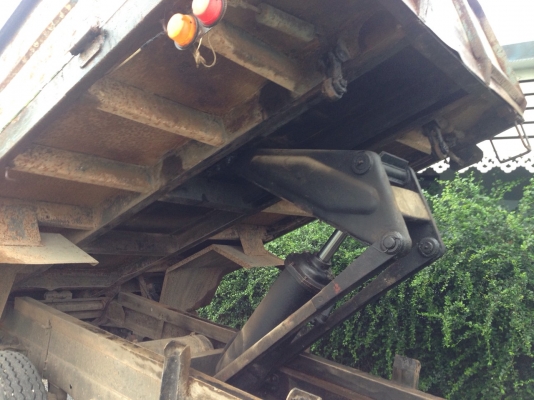 รถอีซูซุ 6 ล้อ ติดเครน 3 ตัน. NPR  115 แรงม้า.  ปี 33       สนใจติดต่อ  081 - 6079515