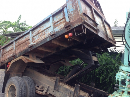 รถอีซูซุ 6 ล้อ ติดเครน 3 ตัน. NPR  115 แรงม้า.  ปี 33       สนใจติดต่อ  081 - 6079515