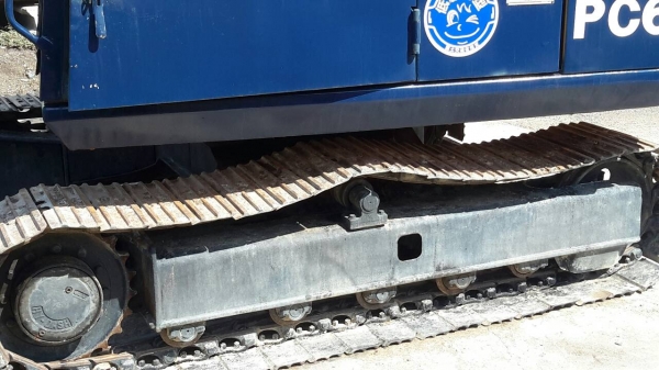 รถขุดแม็คโค pc60 รุ่น,5